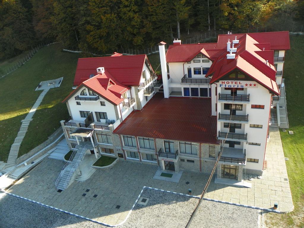 Hotel Floris Cheia  Esterno foto