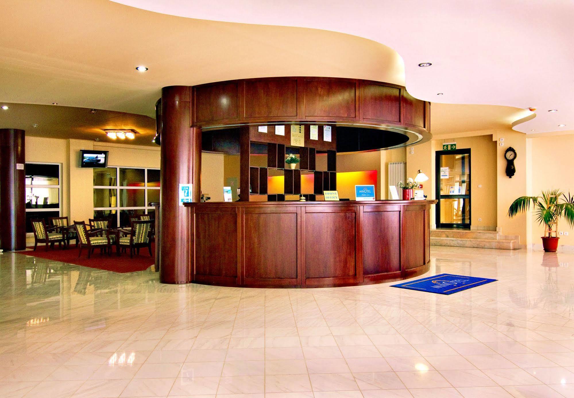 Hotel Floris Cheia  Esterno foto